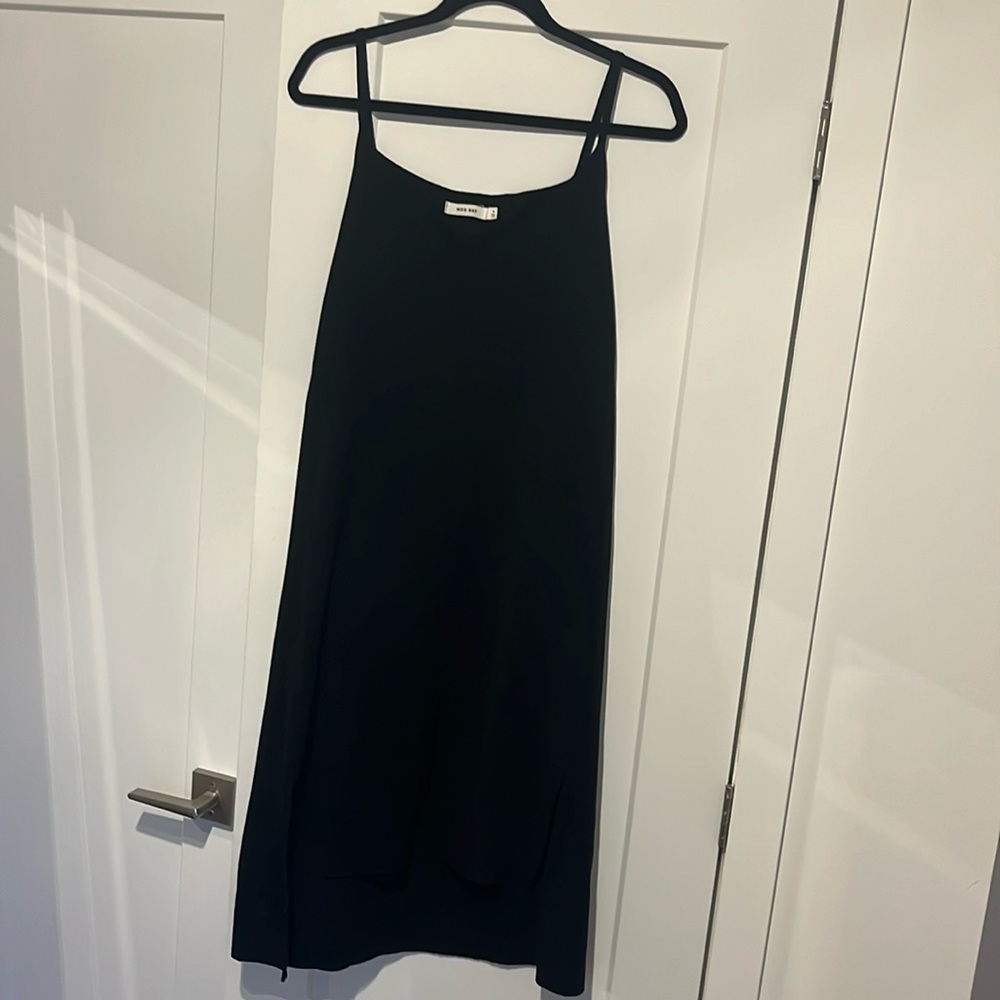 Mod Ref Midi Black Dress with Straps Size Small
